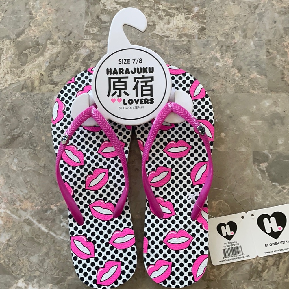 Gwen Stefani Harajuku Lovers Smoochy Flip Flops